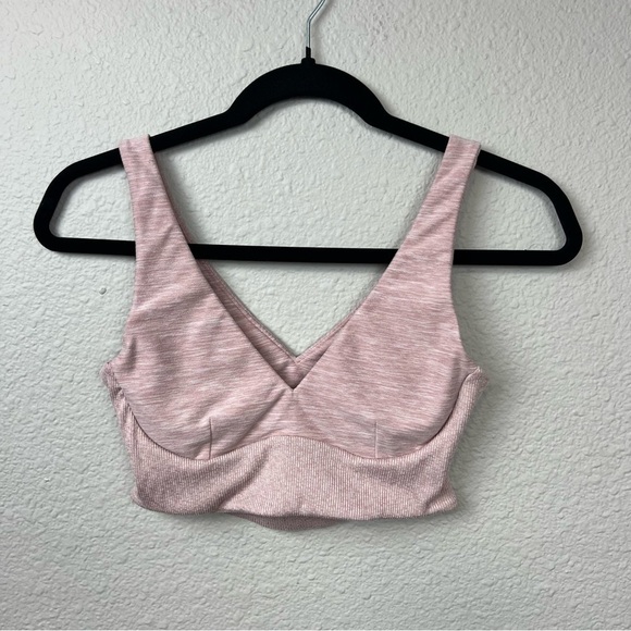 𝅺Victoria’s Secret Incredible Essential Unlined Plunge Bra Pink Sz XS - Picture 3 of 8